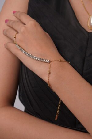 925 Silver Green Stone Hand Harness